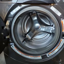 Kenmore Elite QUIETPAK4 Washing Machine + Kenmore Elite Smartheat QUIETPAK9 Gas Dryer