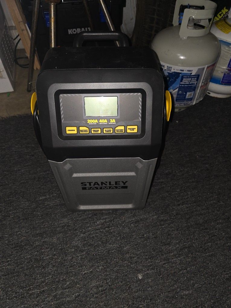Stanley Fatmax Battery Charger
