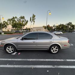 2000 Nissan Maxima