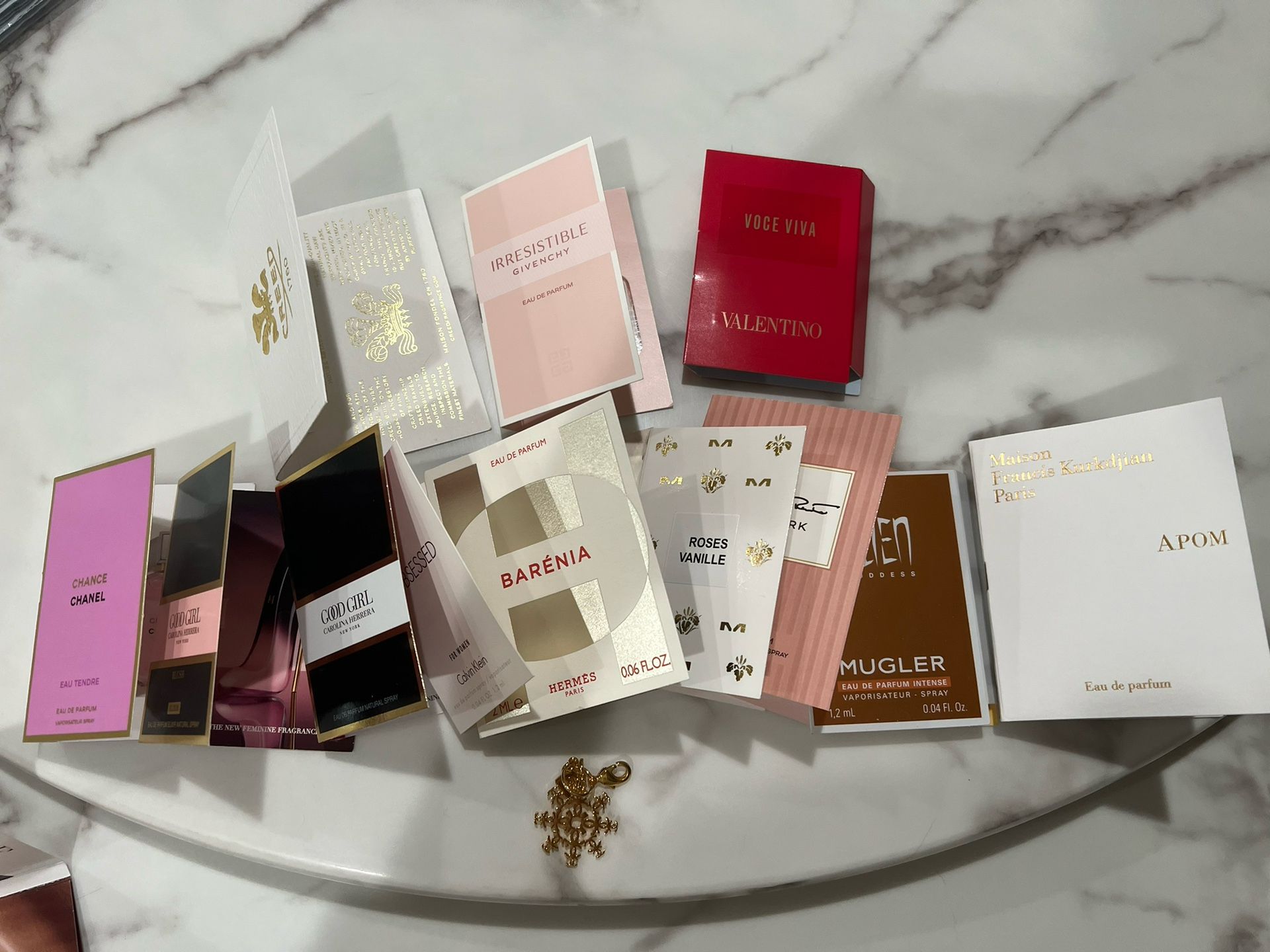 Samples perfume set