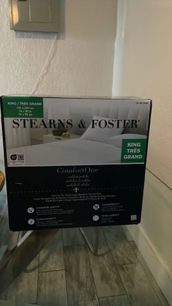 Stearns & Foster Matress Protector king