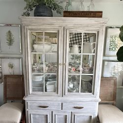 Shabby Chic Hutch