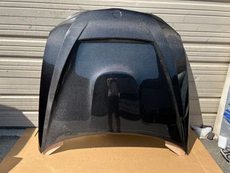 Brand New 2007 2008 2009 2010 BMW 3 Series E92 E93 VIS Racing GTS Style Carbon Fiber Vented Hood