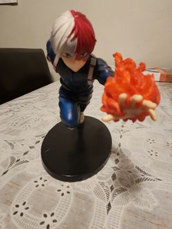 Shoto Todoroki Figure With Stand (My Hero Academia)