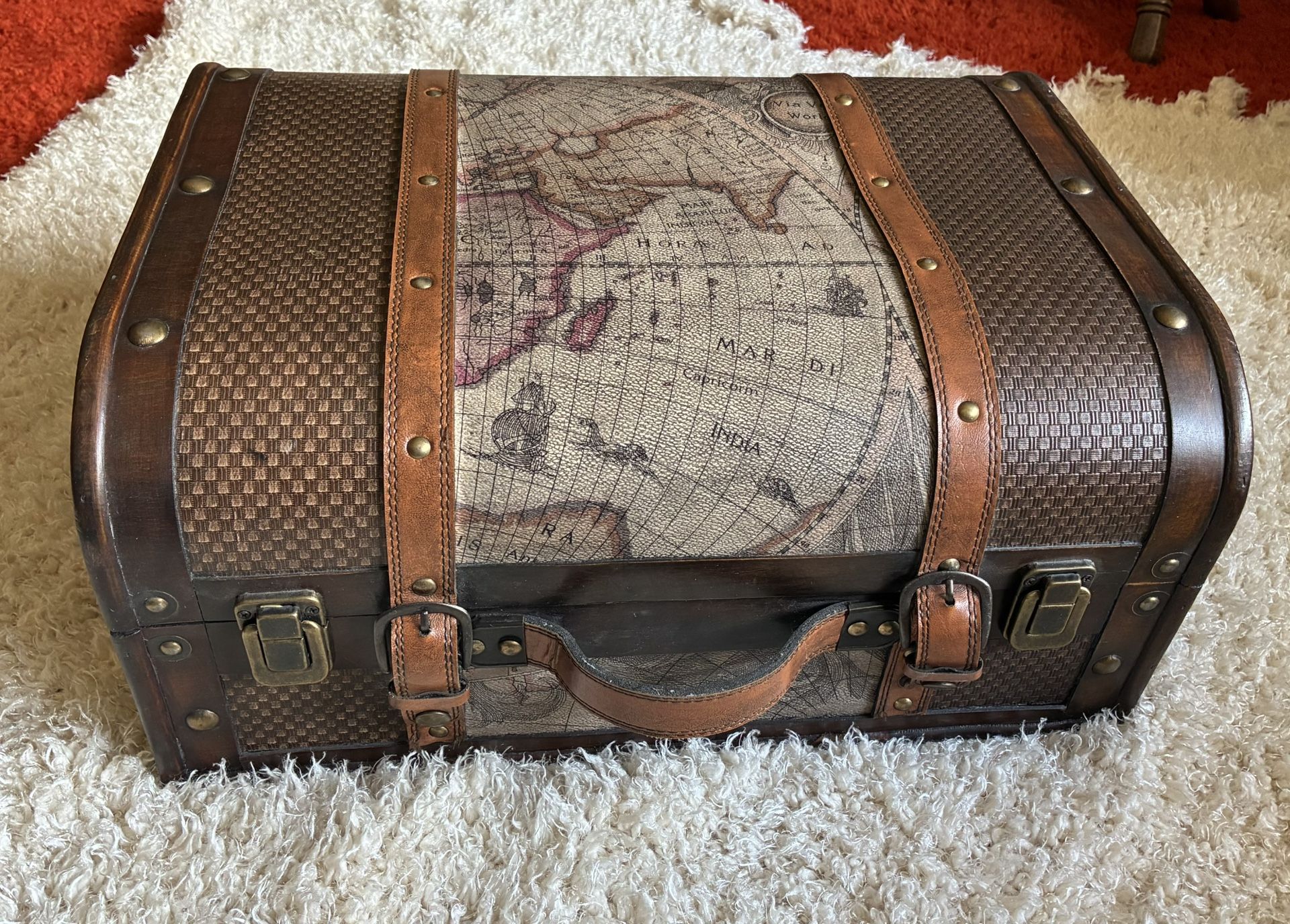 Wood Footlocker Replica