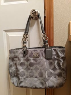 Coach Shoulder Hand Bag 100% Authentic In Almost New Condition  Grey Color