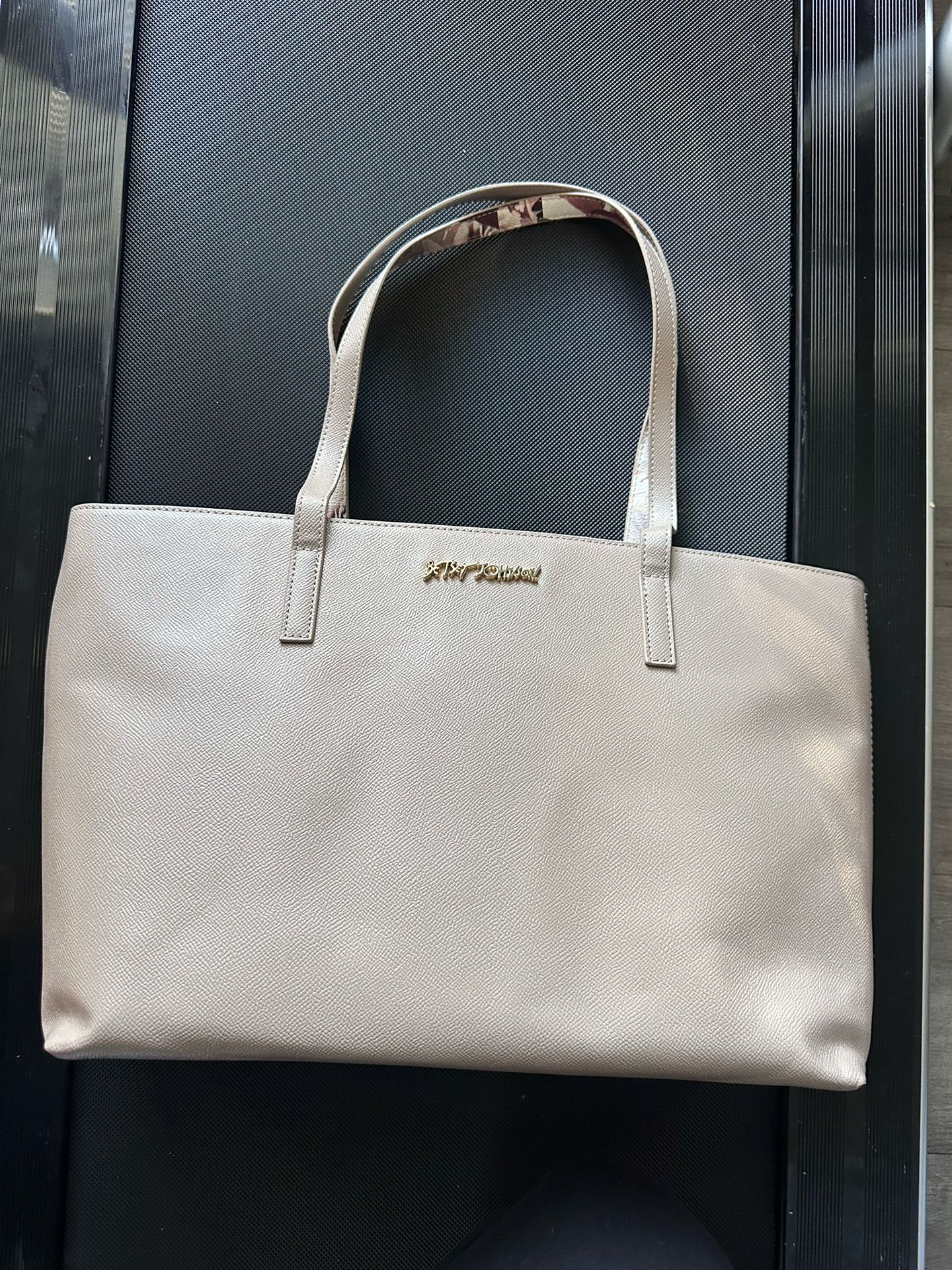 Betsy Johnson Bag
