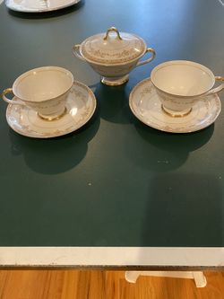 Fine vintage China tea set