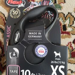 Flexi New Classic Tape Retractable Dog Leash Size XS 10ft. Brand New 