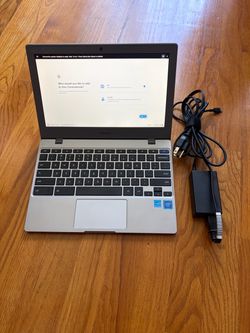 11.6 inches Samsung Model XE310XBA with Chromebook Intel SSD 32Gb RAM 4Gb Laptop with ChromeOS