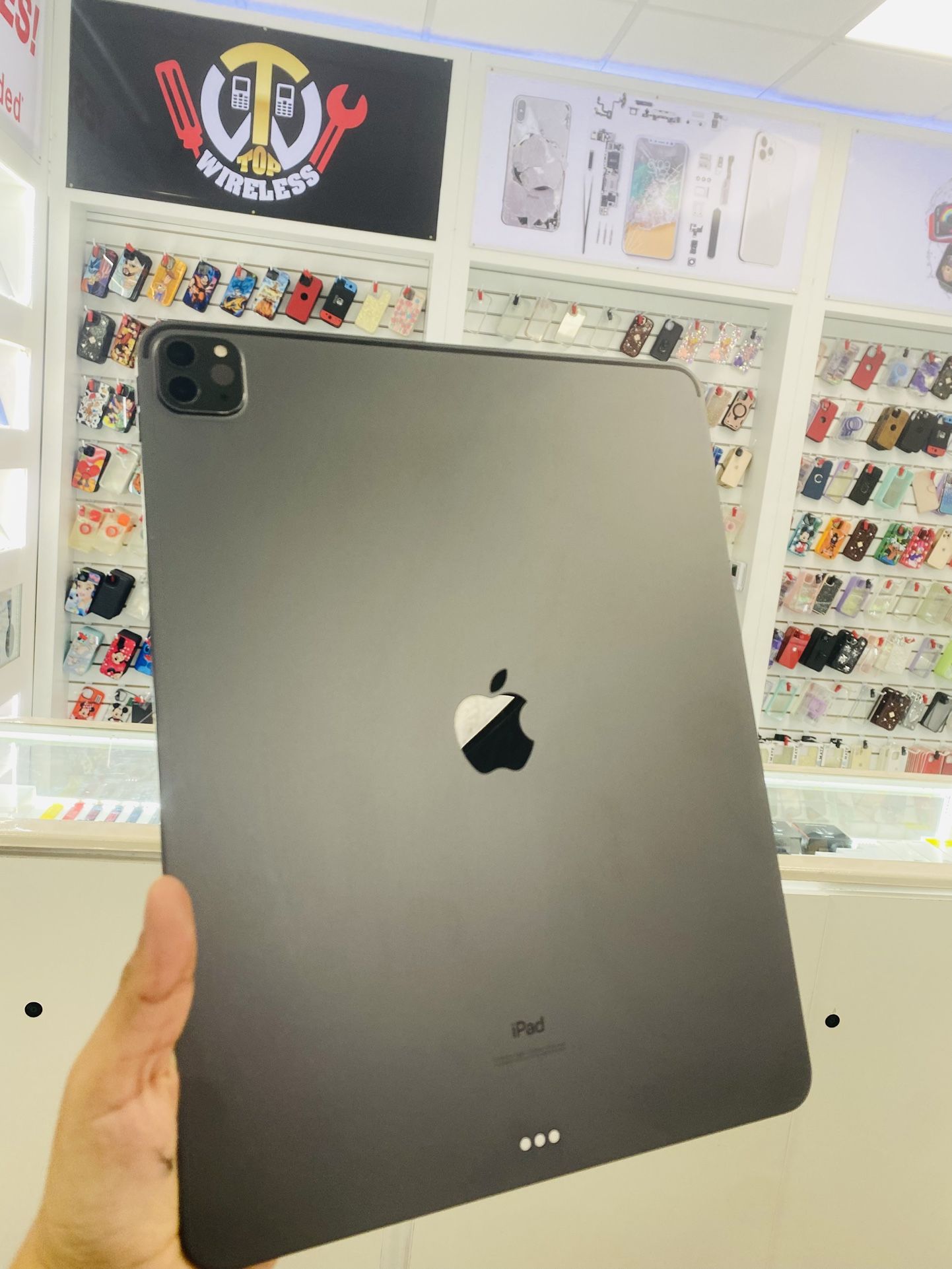 iPad Pro 128GB 4th gen 12.9 Inch