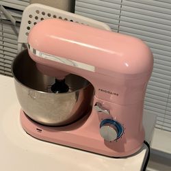 Stand Mixer / Dough Mixer – Excellent Condition – Moving Sale