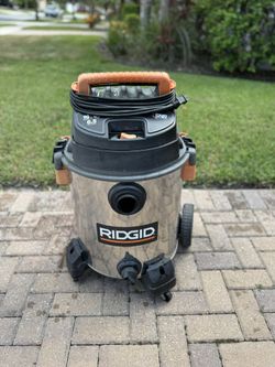 PROFESSIONAL WET /DRY VACUUM 16gal