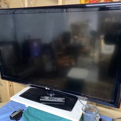 48” LG 1080 Flatscreen TV