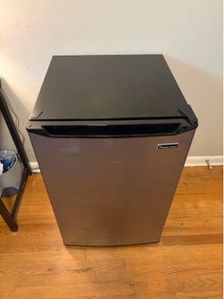 Magic Chef Mini Fridge