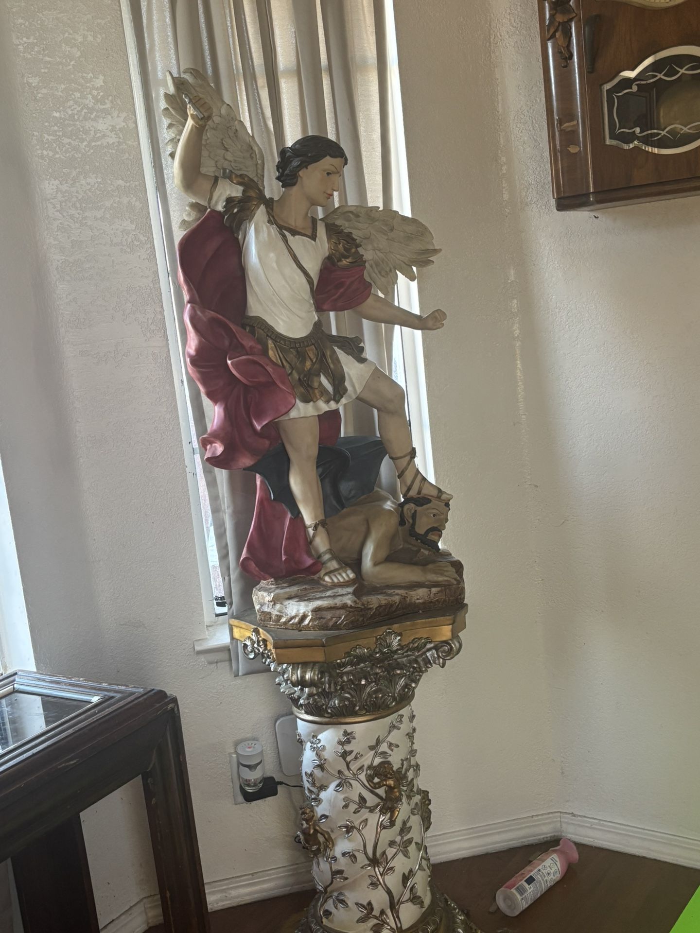 Statue 