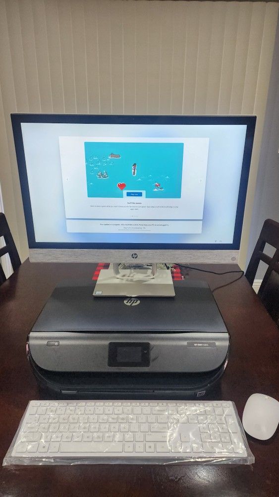 HP All In One Desktop Whit Printer