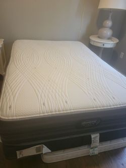 Black beauty hybrid mattress +box