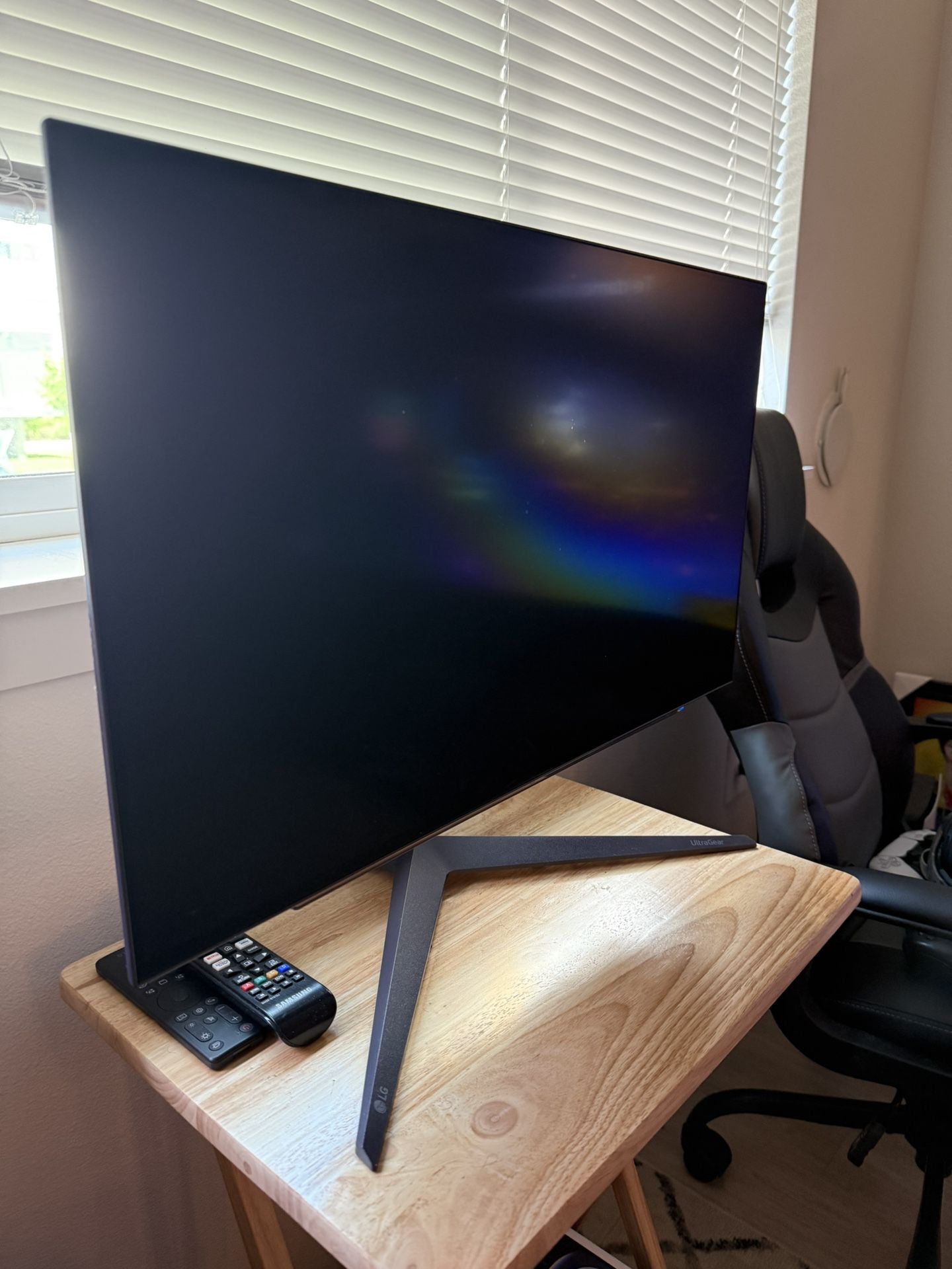 LG 27GS93QE 27-inch Ultragear OLED Gaming Monitor QHD 1440p (2024)