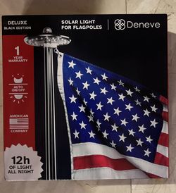 NIB Silver Solar Light for Flagpoles