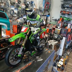 Losi promoto MX RC Motocross motorcycle including remote controller battery and a charger brand new special deal $499