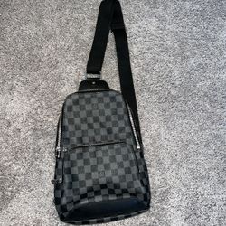 Louis Vuitton Cross Body Bag 