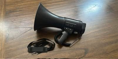 50W Bluetooth Megaphone Bullhorn Speaker-Rechargeable And Portable 
