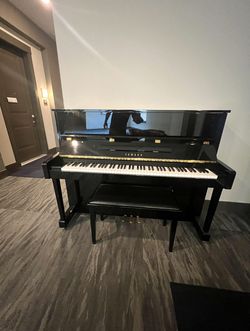 Yamaha T-121 Piano
