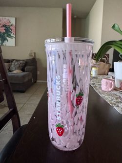 Starberry glass cup starbucks new