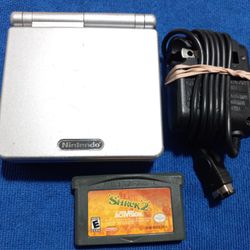 Nintendo Gameboy Advance SP Sliver With Charger And Game. Works 