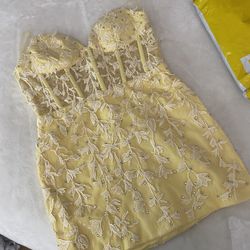 yellow formal dress size 8