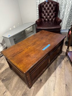 Wood Coffee Table with Storage Drawers