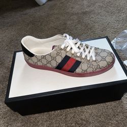 Gucci Sneakers Size 8.5