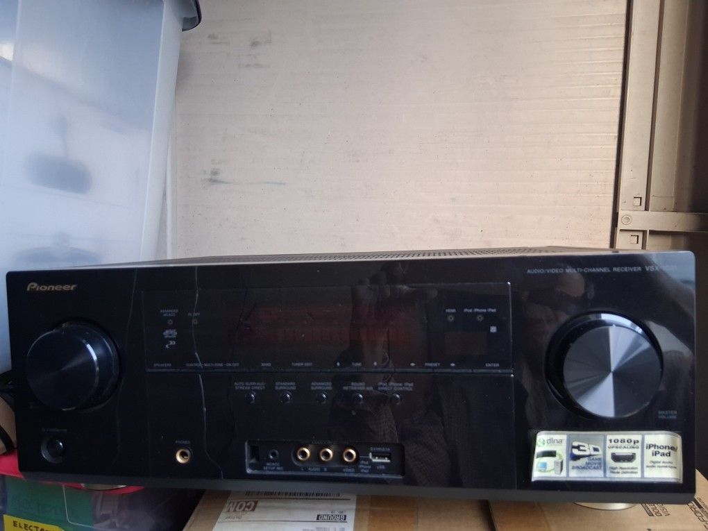 Pioneer Receiver with remote, no Bluetooth