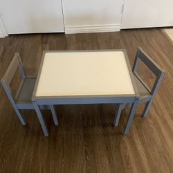 Kids Table And Chairs 