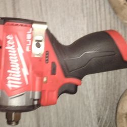 Milwaukee fuel pump 3/8 snubby impact wrench drill 