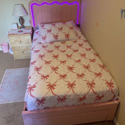 Twin Girl Bed 