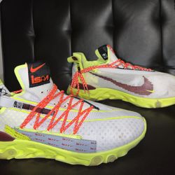 NIKE REACT WR ISPA PLATINUM VOLT size 12 for Sale in Ellenwood GA OfferUp