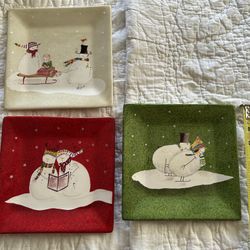 3 New Unused Oneida Snowmates Square Christmas Plates