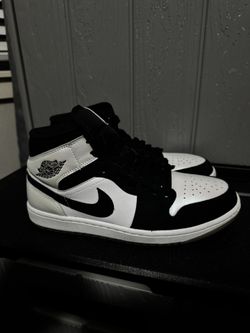 Jordan 1 Mid Iridescent- Women’s 9.5