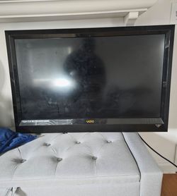 VIZIO TV