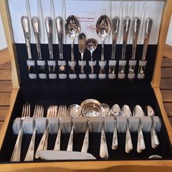 Holmes & Edwards Silverplate Serving For 8 - Total Of 55 Pieces 