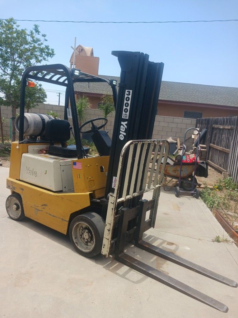 Forklift Yale