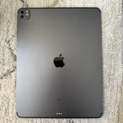 iPad Pro With Magic Keyboard 
