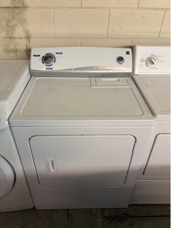 Secadora eléctrica Kenmore