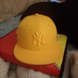Fitted Yankees Hat