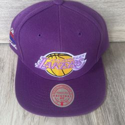 Los Angeles Lakers New Era Snapback Hat$35