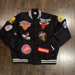 Superme Nike/NBA Teams Warm Up Jacket for Sale in Queens, NY