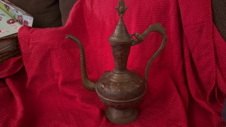 Ornamental carafe