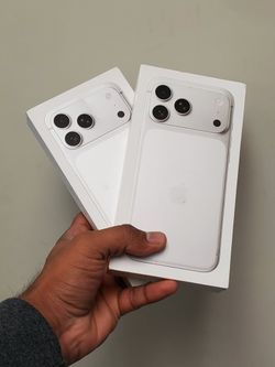 iPhone 17 Pro Max 256GB Unlocked brand new sealed -Finance it today by paying $50 down + Free Case 🤩